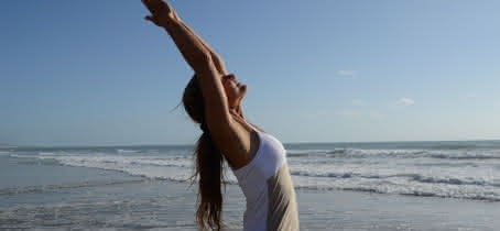 thumbnail_photo vitrine yoga sur mer